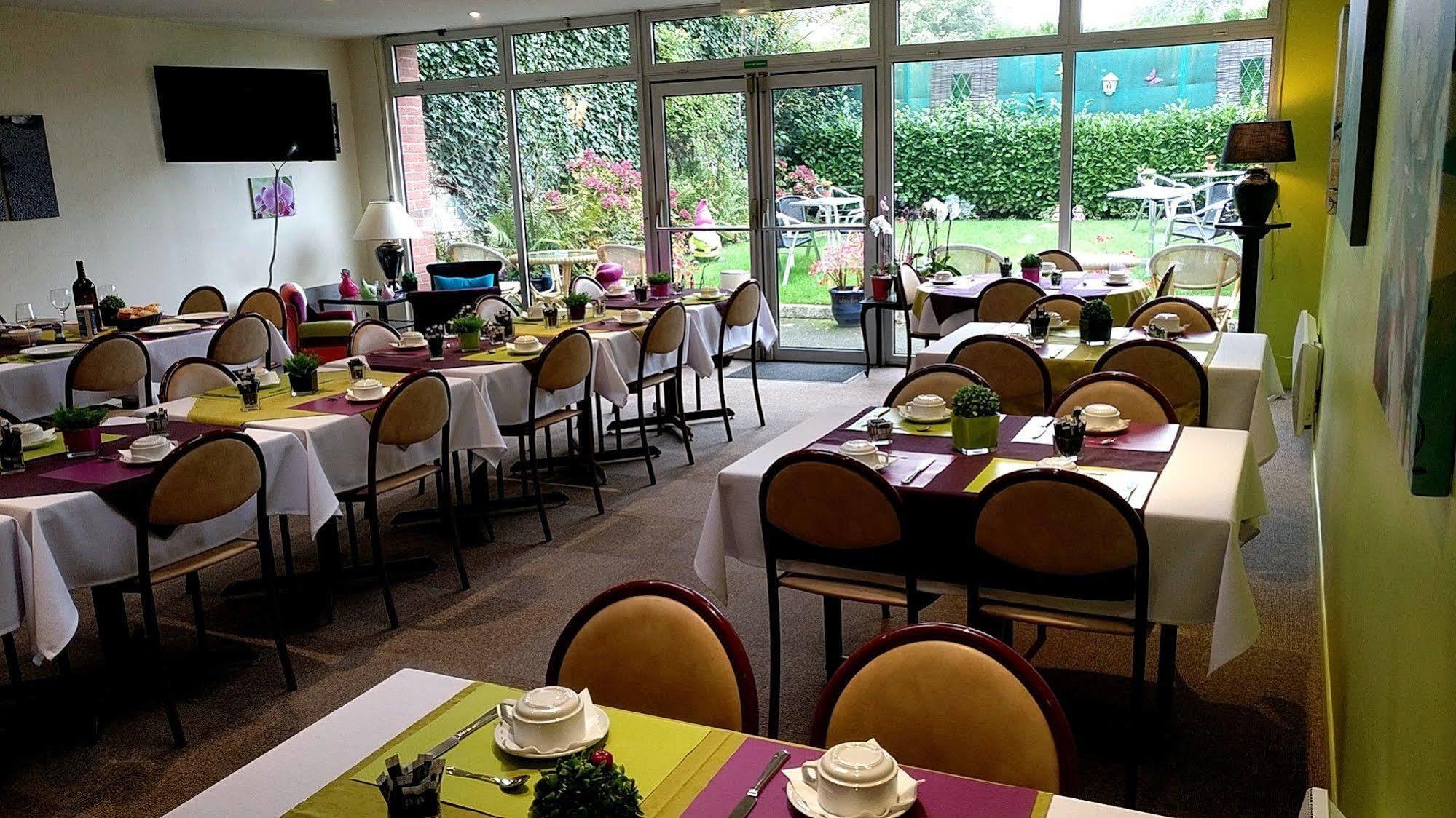 Lys Hotel Аллюен Экстерьер фото